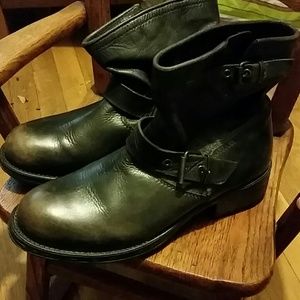 CULT Worn look Leather Biker Boot